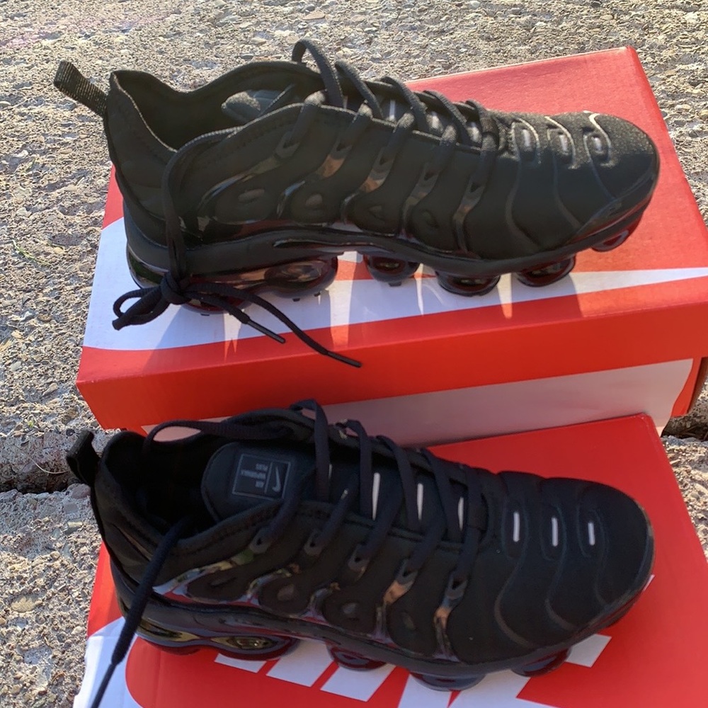 Nike air vapor max woman’s size 8.5